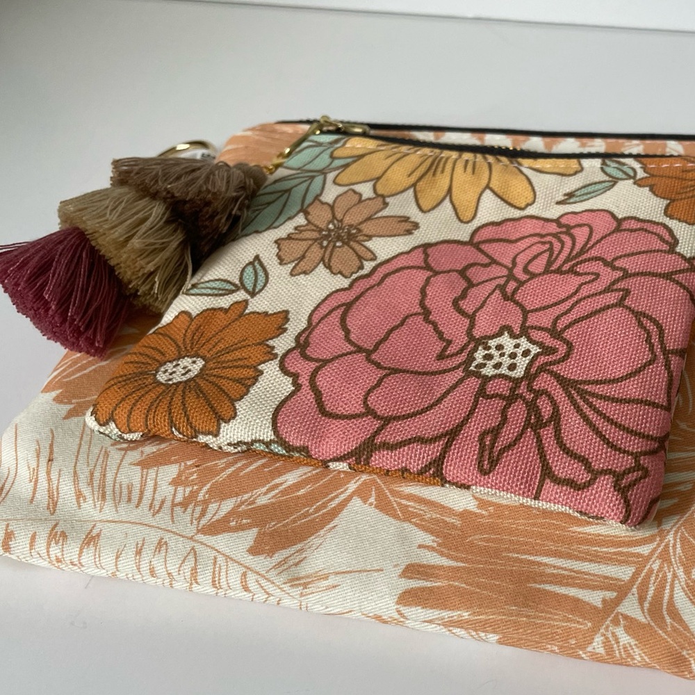 Rifle Co. Retro Flower Clutch with Bangle Wristlet & Wallet Set